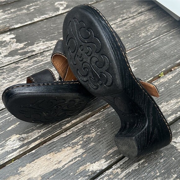 Born Black Leather Slip On Slide Sandals Heeled Shoes Buckle Size 8 - Picture 4 of 7